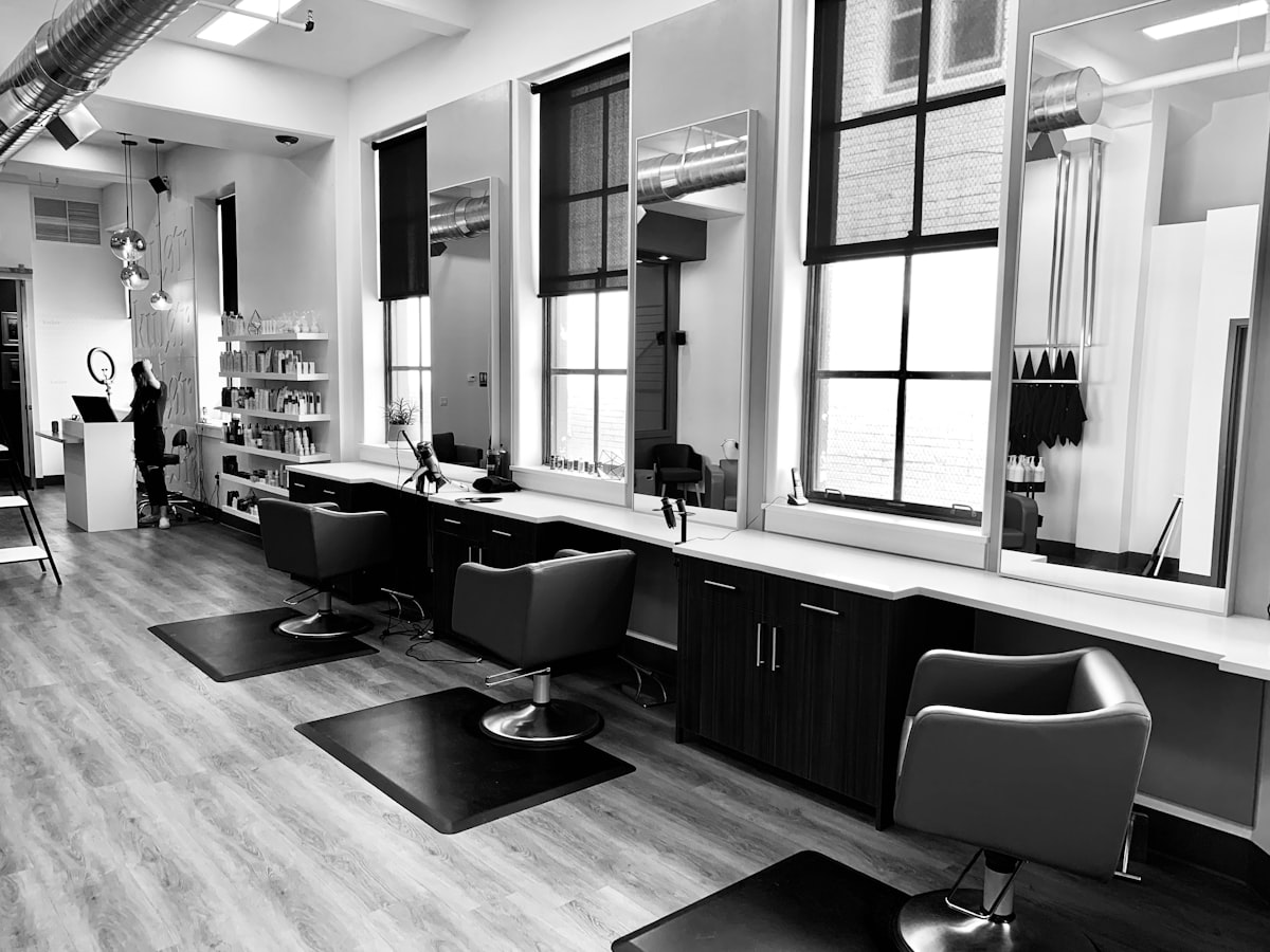 Renew Unisex Salon Interior in Kota